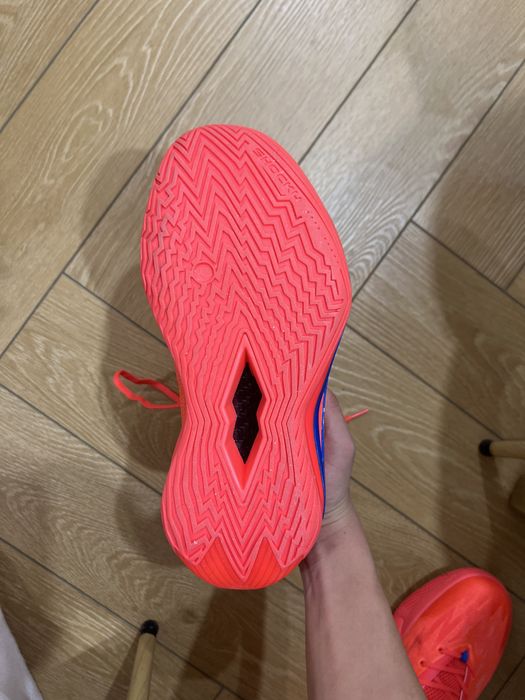 Баскетбольные кроссовки anta shock wave 7