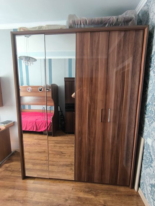 Мебельщик. Сборка, разборка и ремонт мебели.