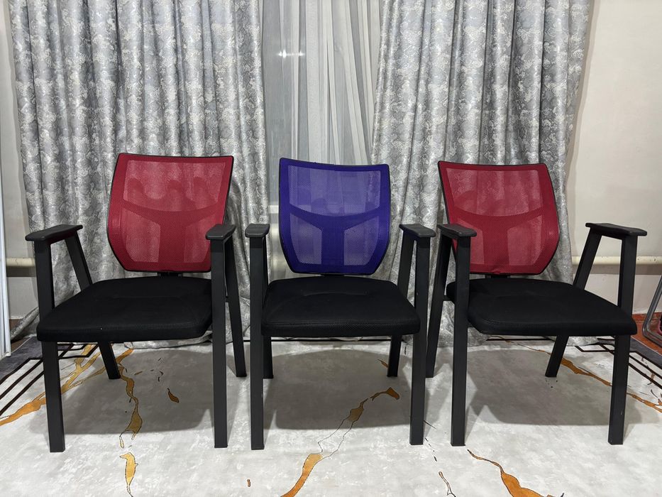 Офисной мебель кресло