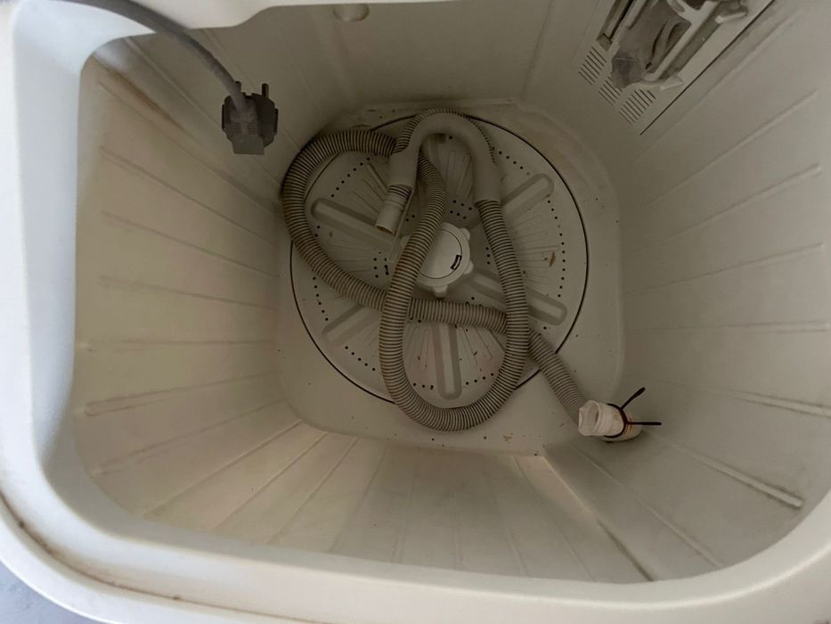 Стиральный машина пол автомат.