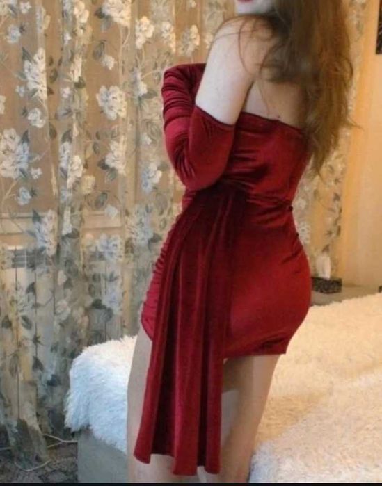 Rochie grena de catifea