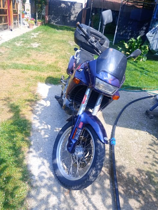 Vând sau schimb Aprilia Pegasso 650