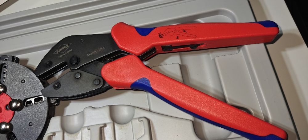Cleste pentru sertizat conectori izolati/neizolati, 250mm, Knipex 97 33 01
