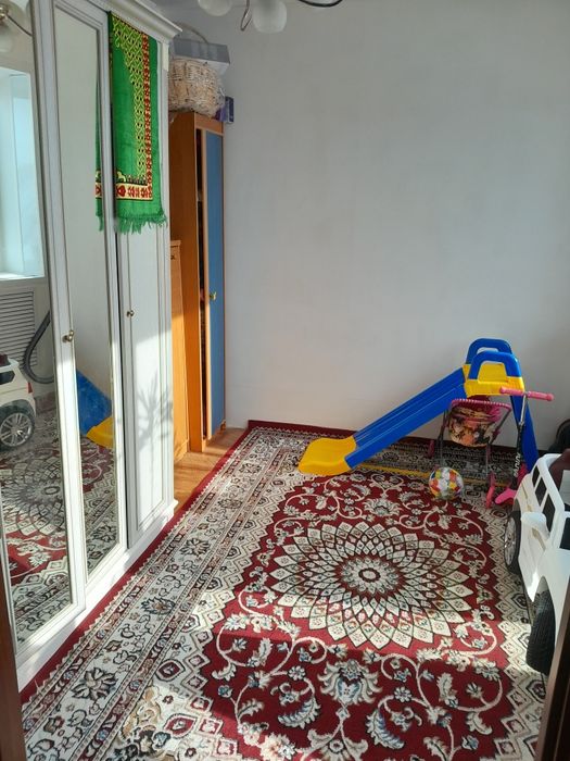 4-комнатная квартира.Теплая!