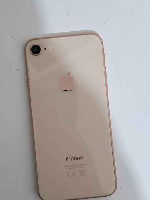 Продам айфон 8 64гб
