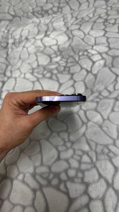 Продается телефон iphone 14 pro max