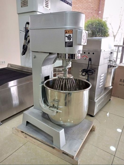 Mikser 30 litr pirmoy