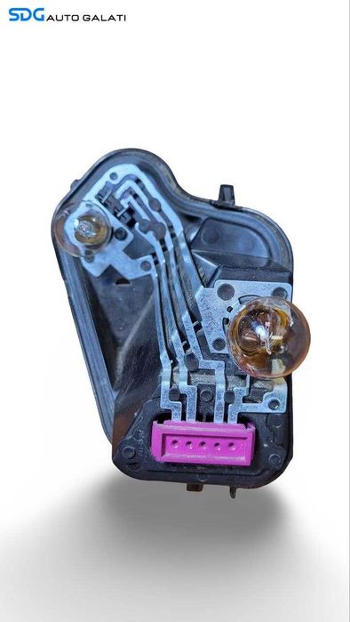 Soclu Suport Bec Becuri Stop Lampa Tripla Stanga Renault Megane 3 Grandtour Break Combi 2008 - 2015 Cod 265550010R [L8986]