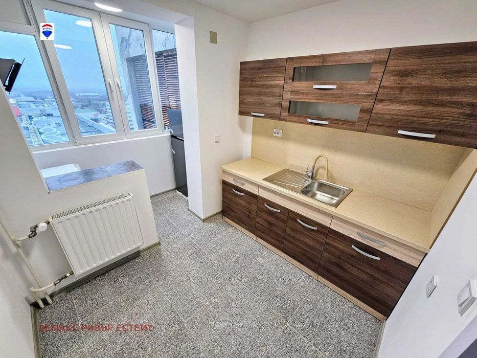 Продава се Двустаен апартамент в Русе, Здравец Изток - 68 кв.м за 1087 €/кв.м - Снимка #11