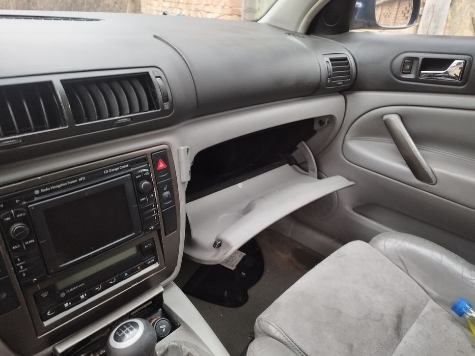 Продавам Пасат Б 5.5 2.5 150 4х4 На части