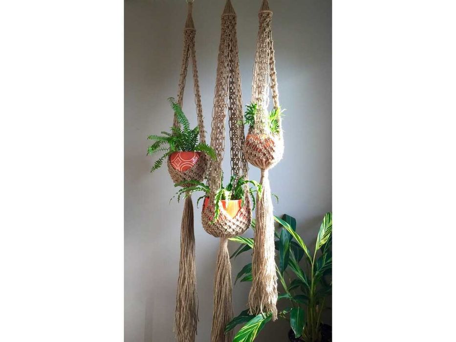 Висящи единични и двойни цветарници