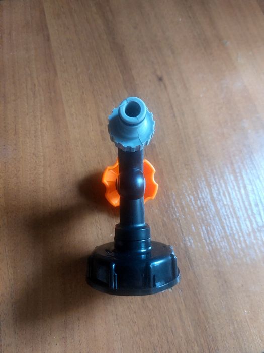 Кран для бака, новый