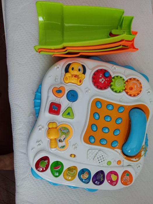 Бебешки играчки.