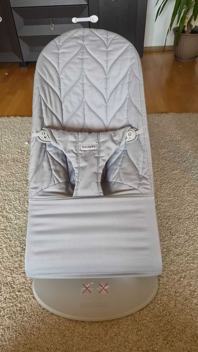 Balansoar Babybjorn gri