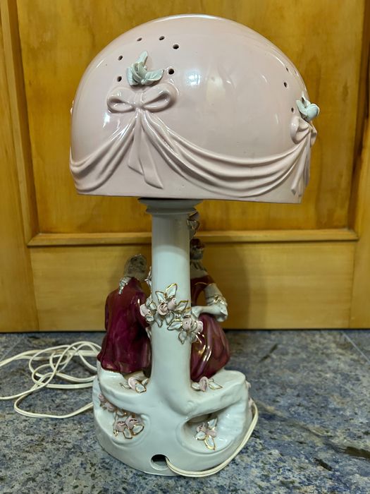 Lampa porțelan bibelou