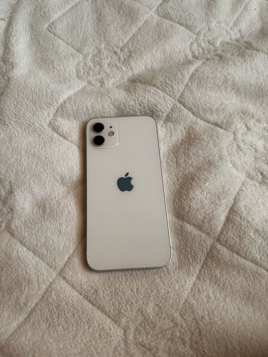 Продам айфон 12 64 гб