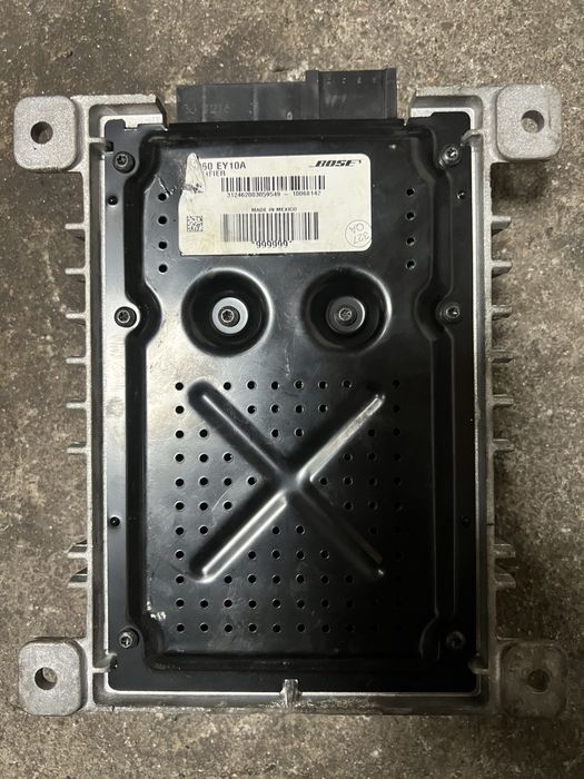 Усилитель Bose qashqai