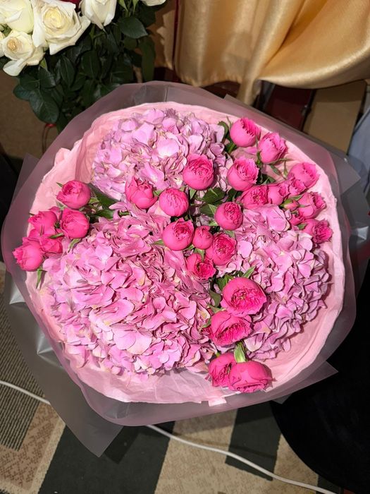 Спрей розы, гортензия