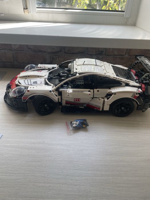 Porsche 911 GT3 RS ,2728 деталей