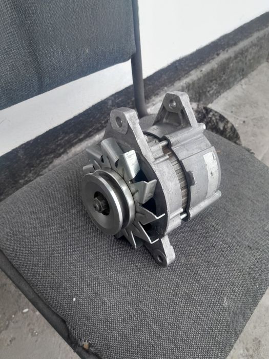 Продам генератор рабочему состояние