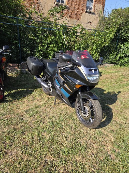 Honda  1000 F  черен