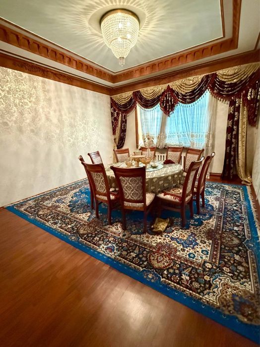 Назарбек котта уй сотилади углавой, Нотариус кучадан 500 метр кирганд.