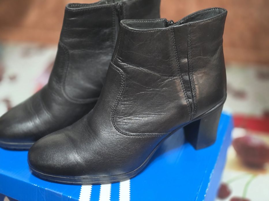 Botine dama piele naturala stare impecabila