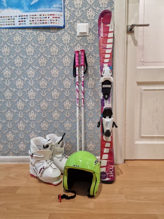 Продам лыжи детские