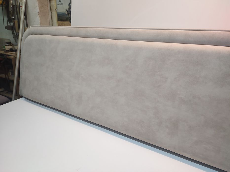 Тапицирана табла за легло
