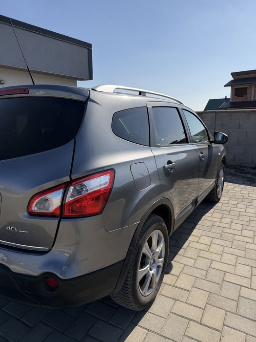 Nissan Qashqai +2