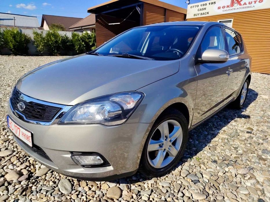 Kia Ceed 1.4 Benzină Clasic | 119.854 KM | Climatronic | Scaune Încălzite | Garanție!RATE cu AVANS 0!