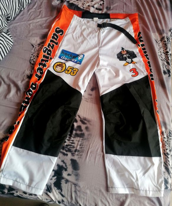 Pantaloni sport mărimea L