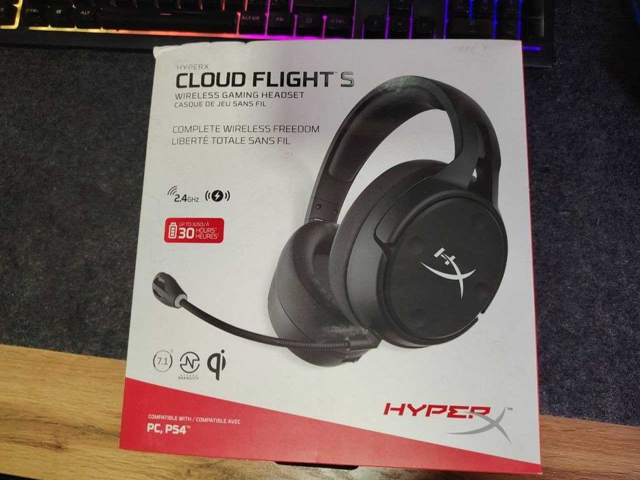 Продам беспроводные наушники HyperX Cloud Flight S