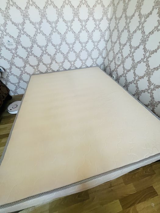 Матрац, матрас в хорошом состояний