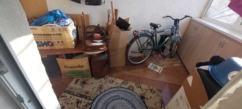 4 комнатная / на 8 микрорайоне