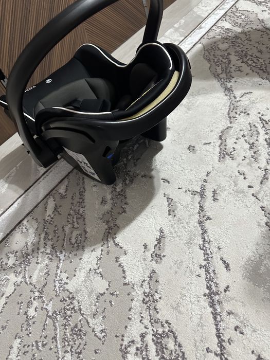 Автокресло.  Люлка для автомобиля