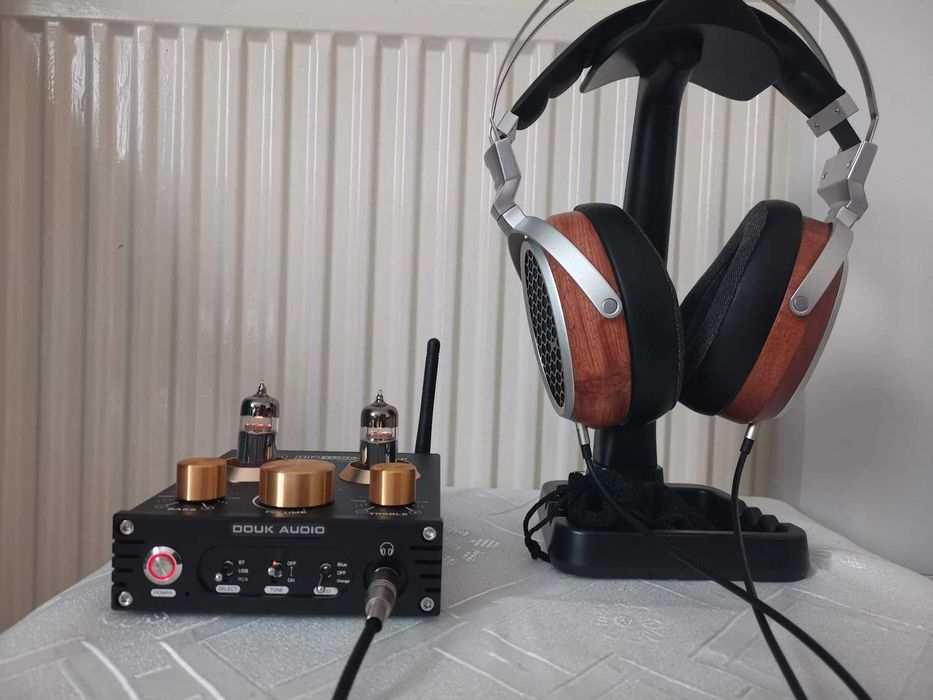 Планарни Hi-Fi слушалки BLON B20 – като нови