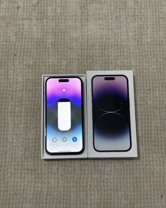 Продам Айфон 14 про