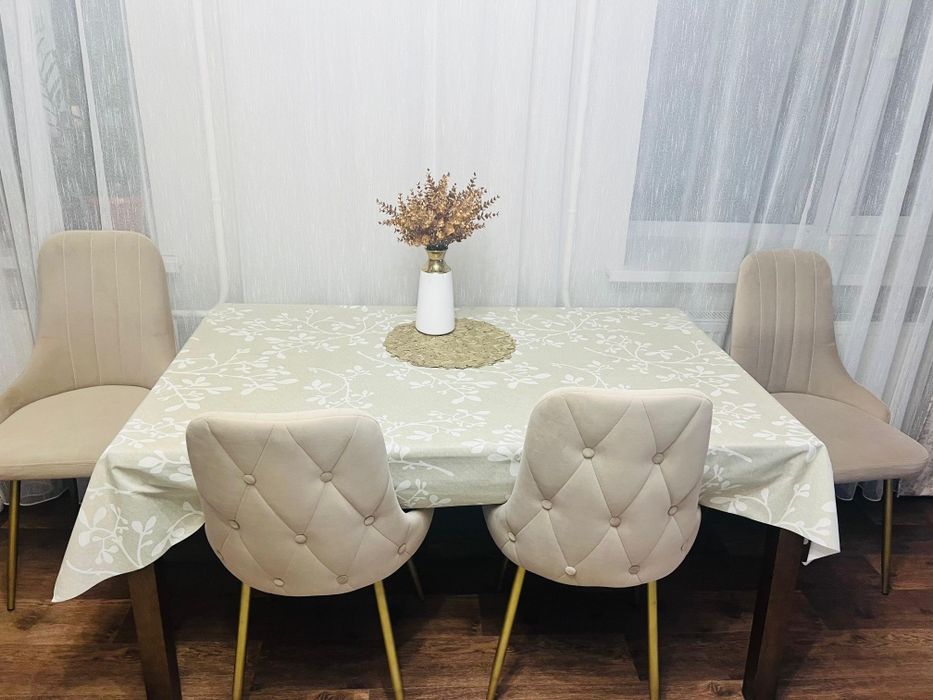 Продам стол со стульями