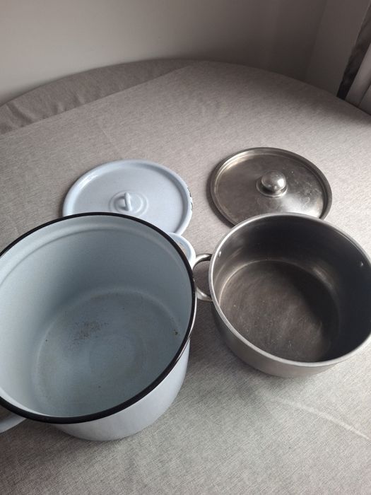 Две кастрюли, за 5000