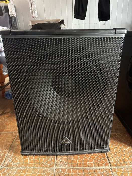 Subwoofer Behringer activ 2 buc!!!