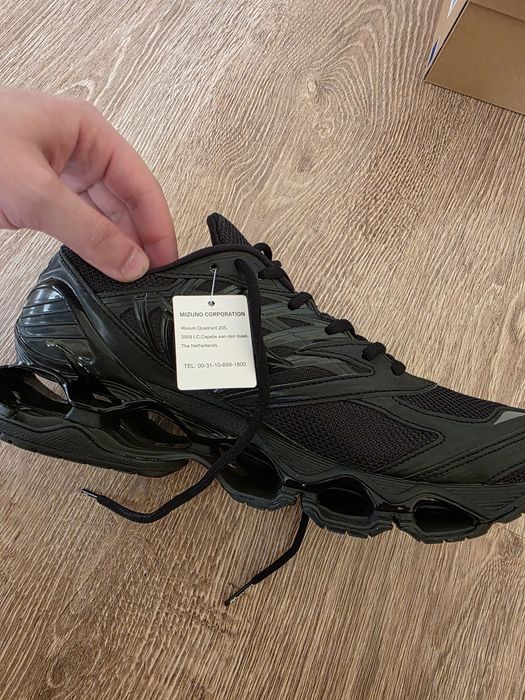 Mizuno Wave Prophecy LS