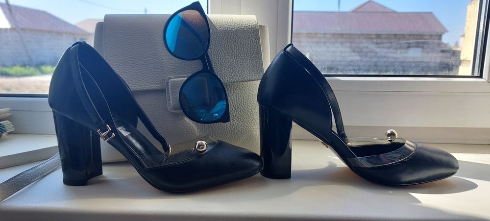 Продам туфли и босоножки