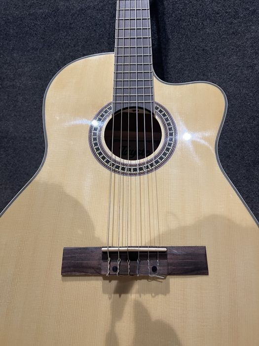 Новая Акустика Гитара