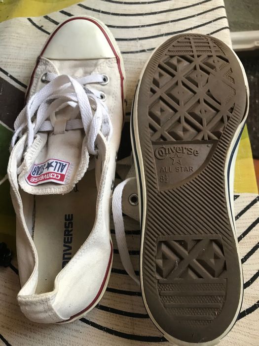 Бели кецове Converse