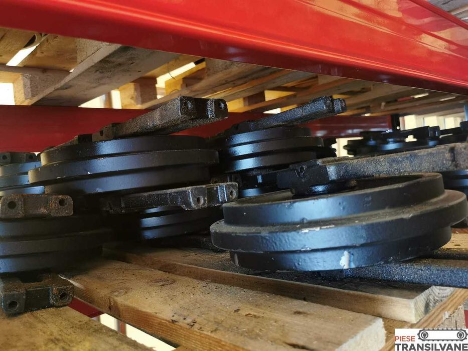 Rolă întindere - idler pentru Kubota KX016, KX41, KX61, KX71, KX91