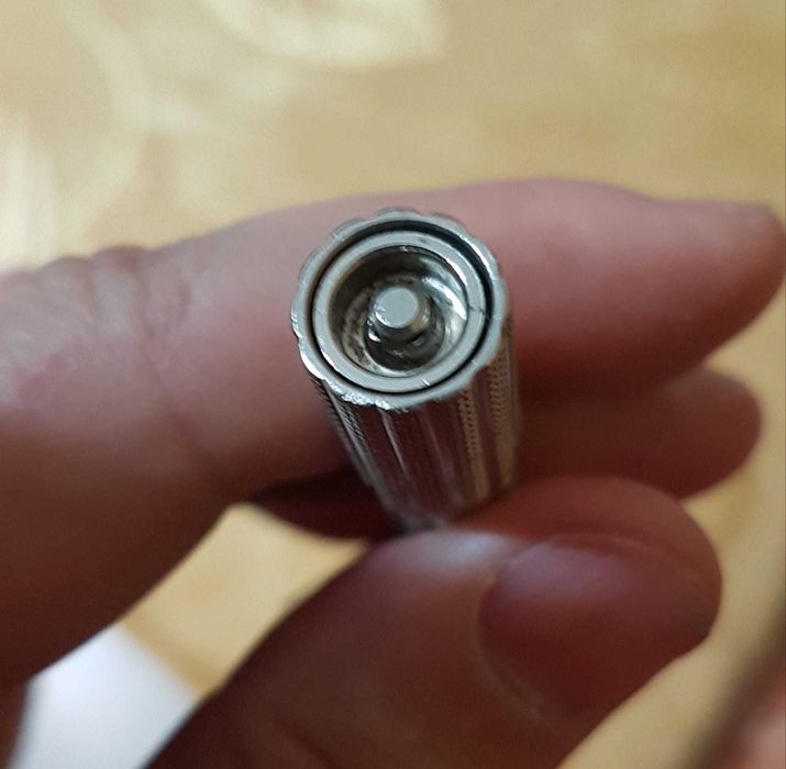 Продавам самобръсначка модел: Gillette Slim Adjustable