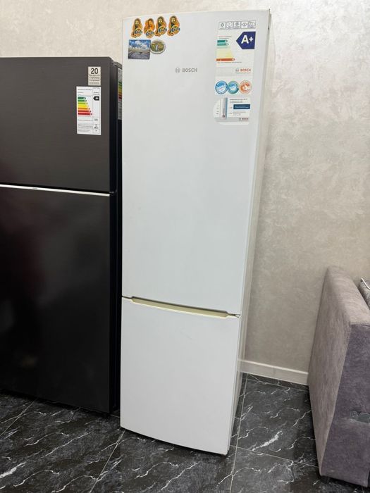 Холодильник бош .