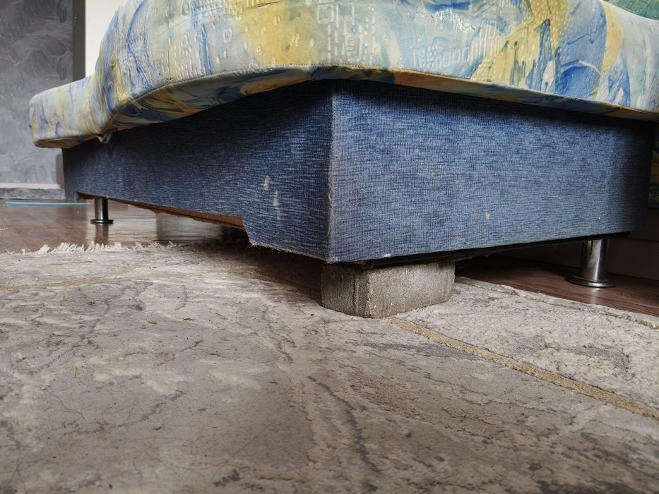 Продам тахту диван