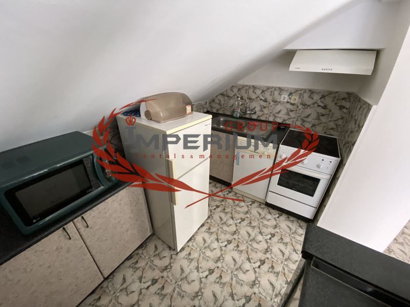 Дава се под наем Тристаен апартамент в Варна, Цветен квартал - 85 кв.м за 663 € - Снимка #8